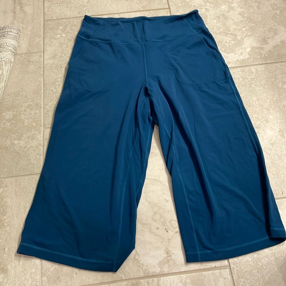 Lululemon Align Wideleg Crop pants